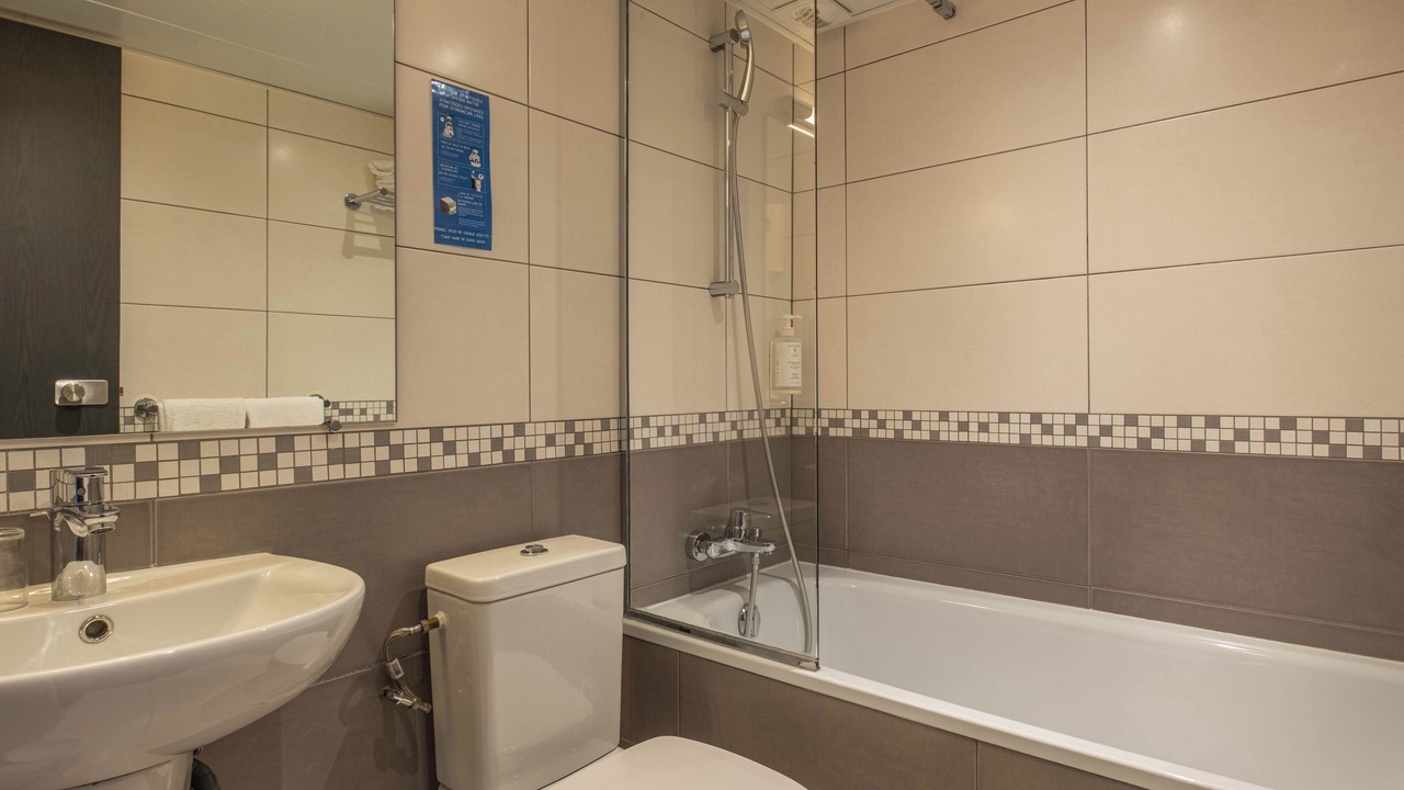 Photo of Bathroom in Quartier de Rochechouart