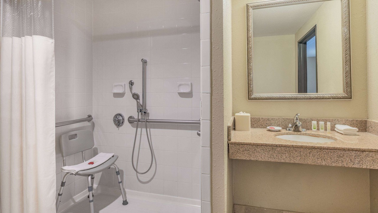 Photo of Bathroom in Minnetonka