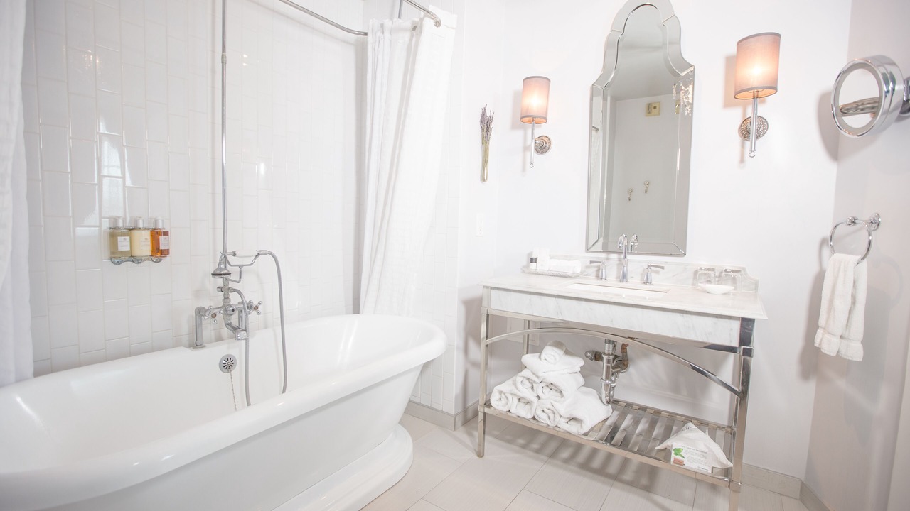 Photo of Bathroom in Downtown Culver City