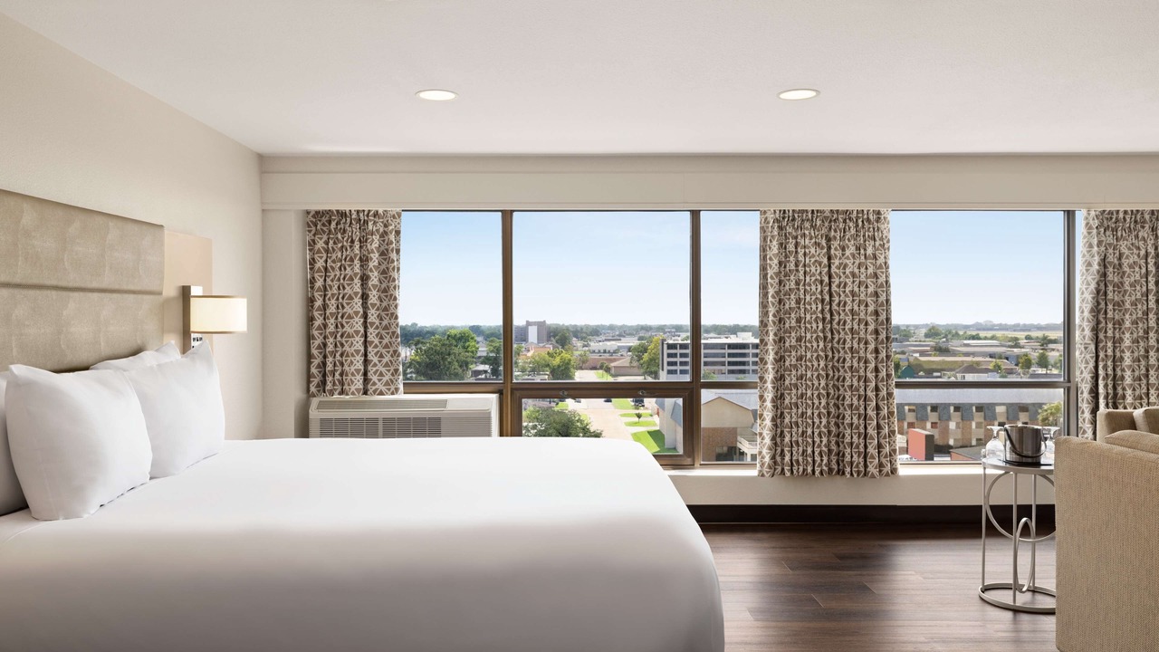 Photo of Bedroom in Kenner - Louis Armstrong International Airport
