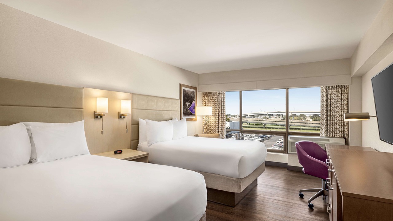 Photo of Bedroom in Kenner - Louis Armstrong International Airport