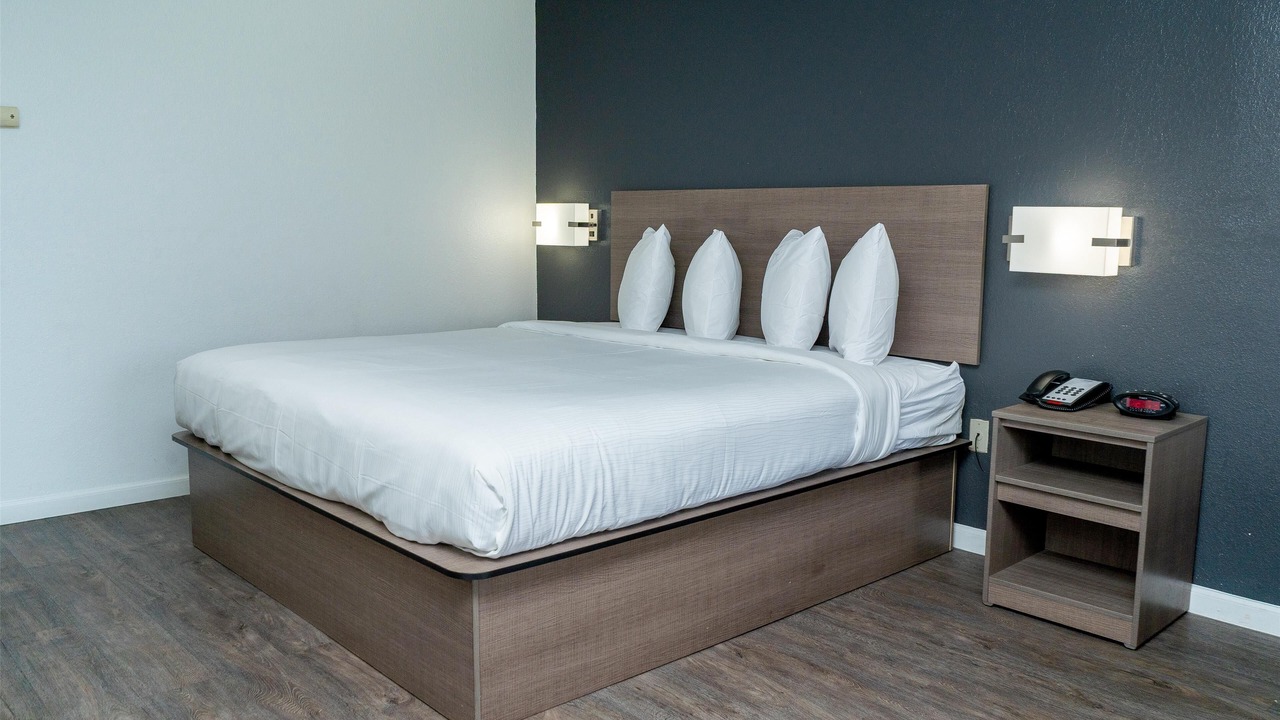 Photo of Bedroom in Burnside