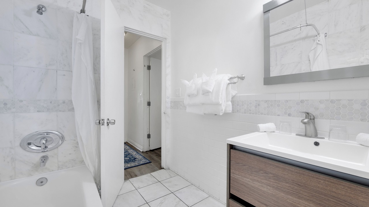 Photo of Bathroom in Hollywood