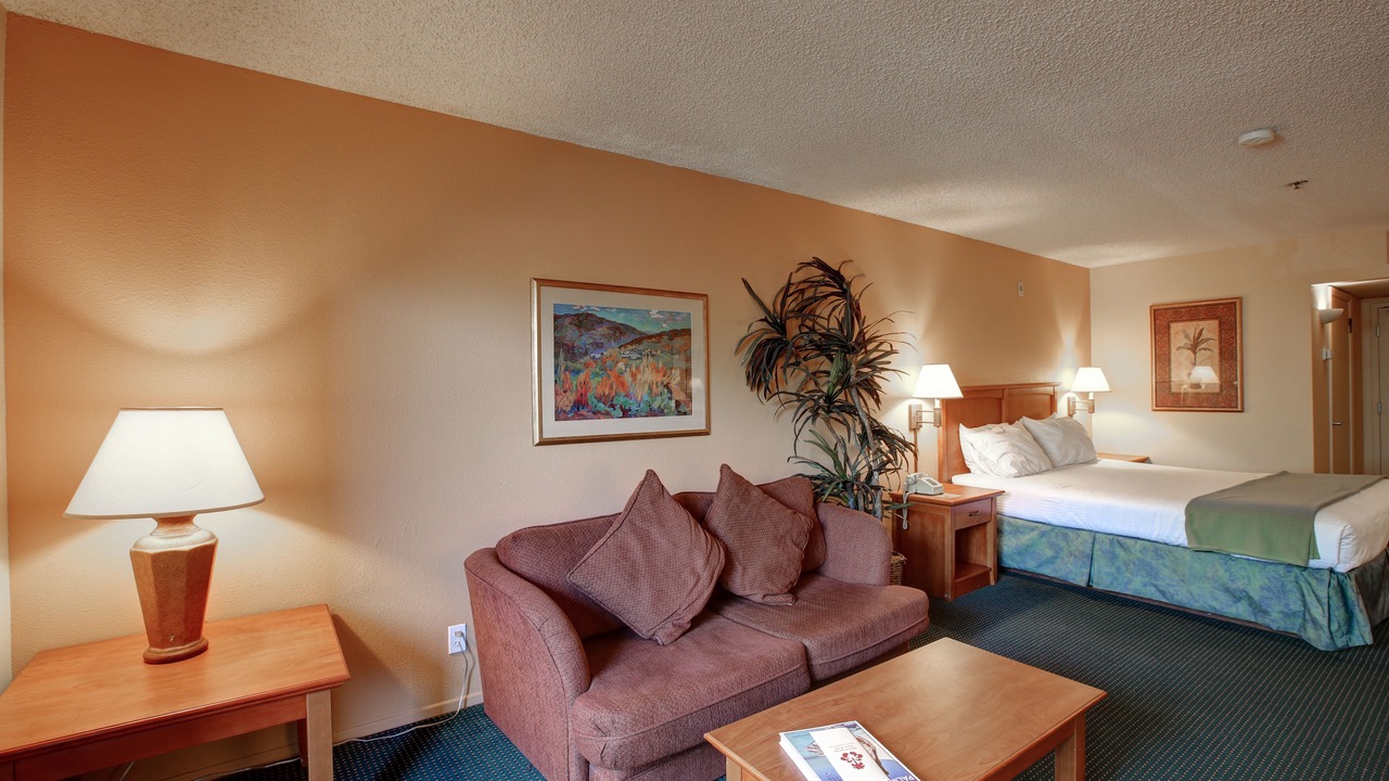 Photo of Bedroom in Desert Hot Springs
