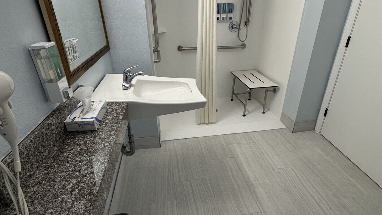 Photo of Bathroom in Sandwich