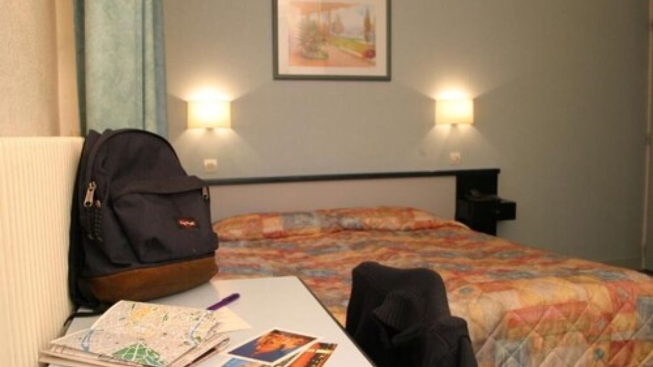Photo of Bedroom in Saint-Lambert