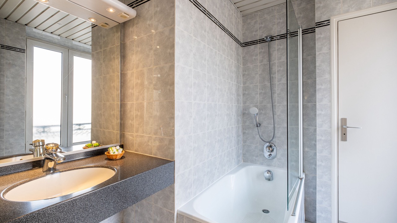 Photo of Bathroom in Notre-Dame-des-Champs