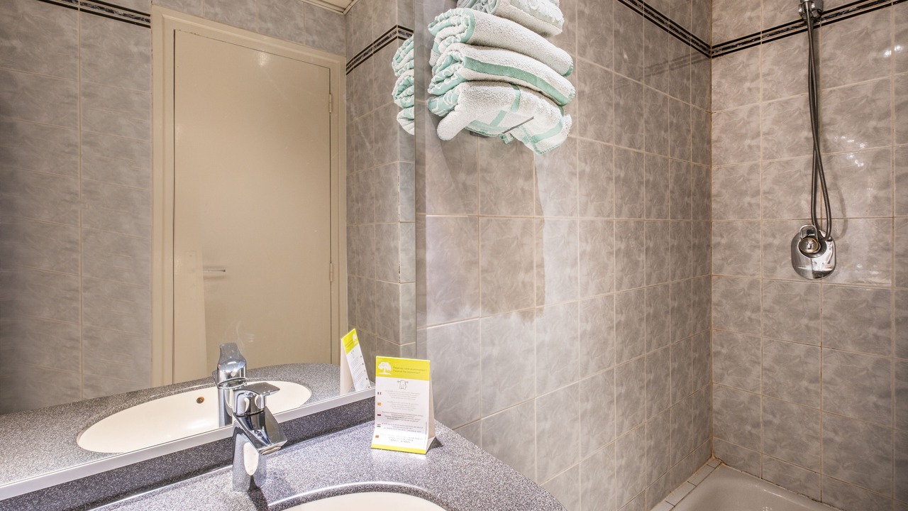 Photo of Bathroom in Notre-Dame-des-Champs