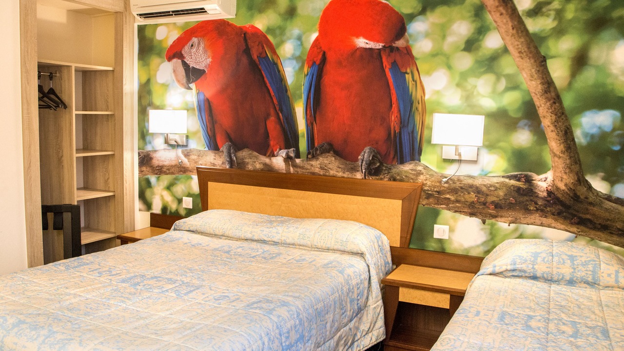 Photo of Bedroom in Notre-Dame-des-Champs