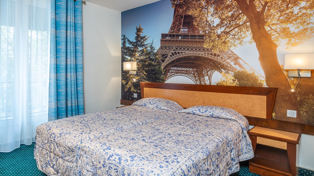 Photo of Bedroom in Notre-Dame-des-Champs