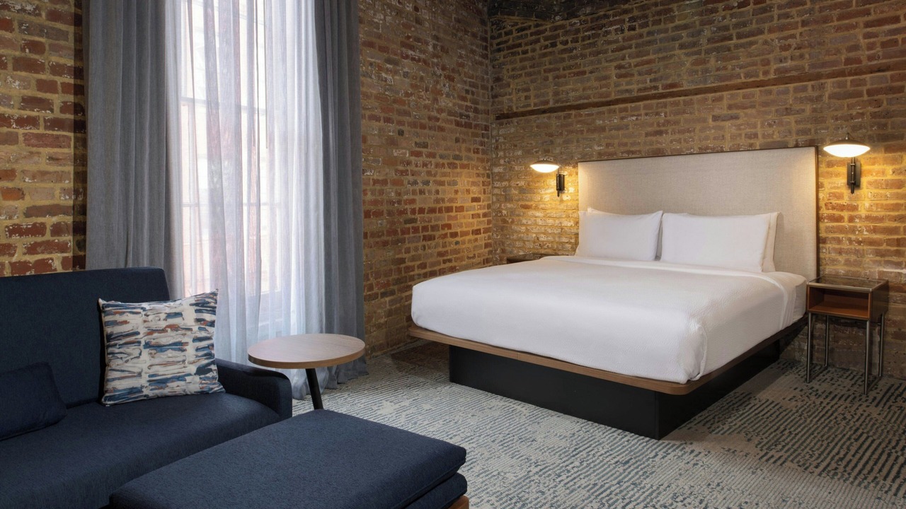 Photo of Bedroom in Arts/Warehouse District