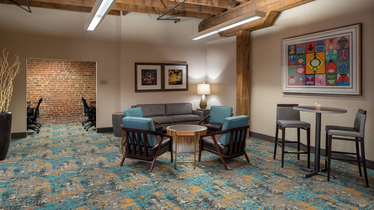 Photo of Others in Arts/Warehouse District