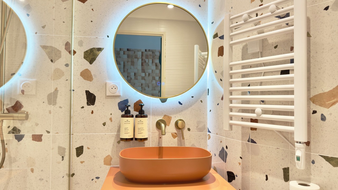 Photo of Bathroom in Issy-les-Moulineaux
