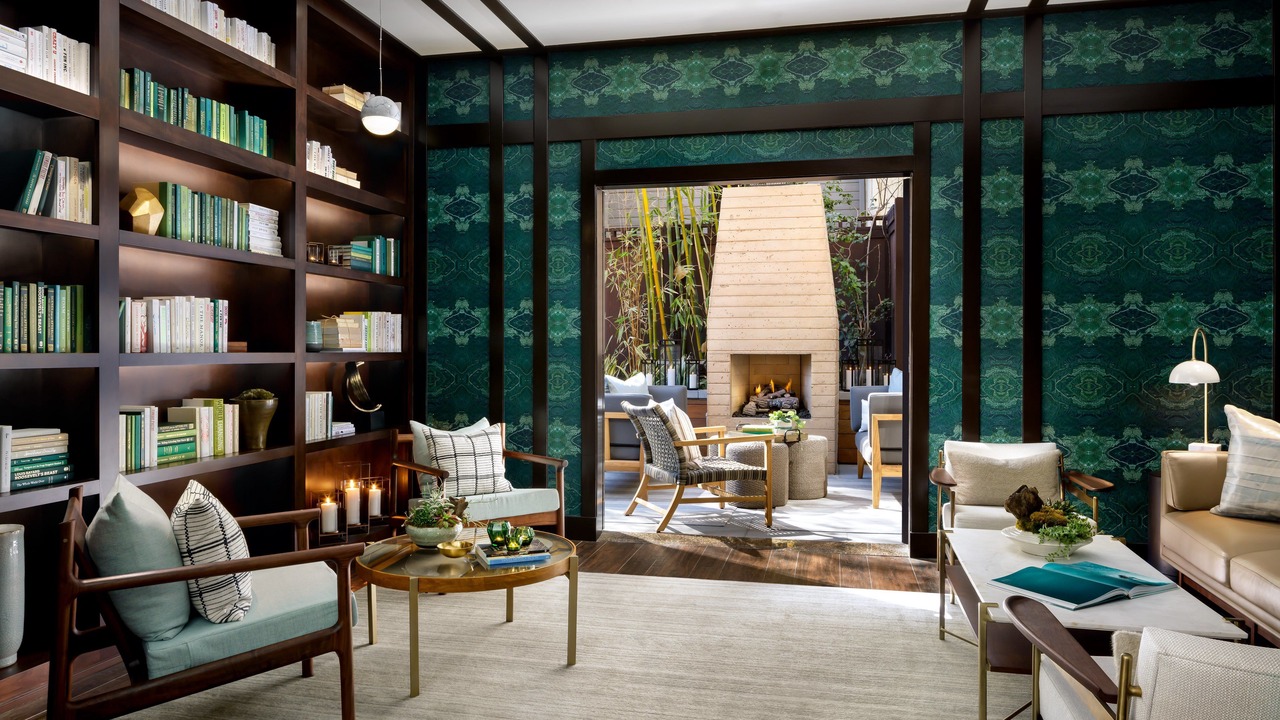Photo of Livingroom in Mid-City