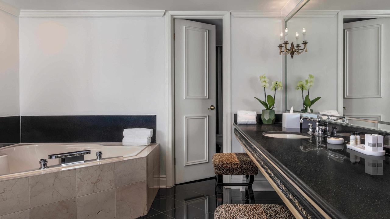 Photo of Bathroom in French Quarter