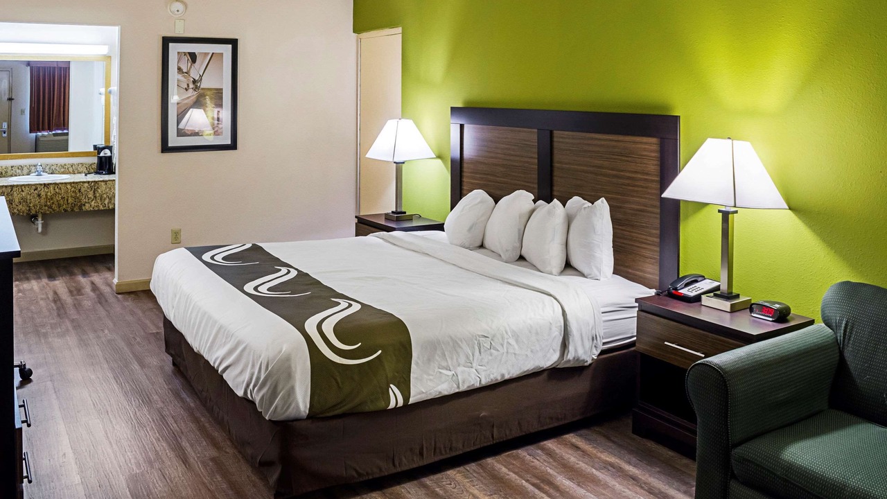 Photo of Bedroom in Biloxi