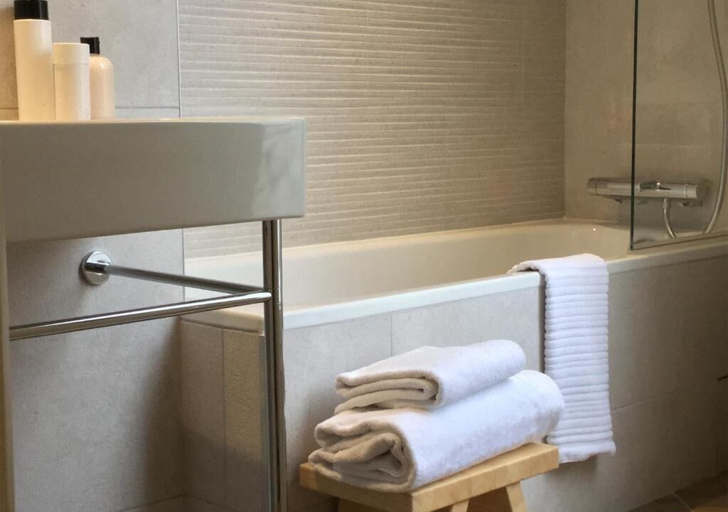 Photo of Bathroom in Quartier de la Plaine-de-Monceaux