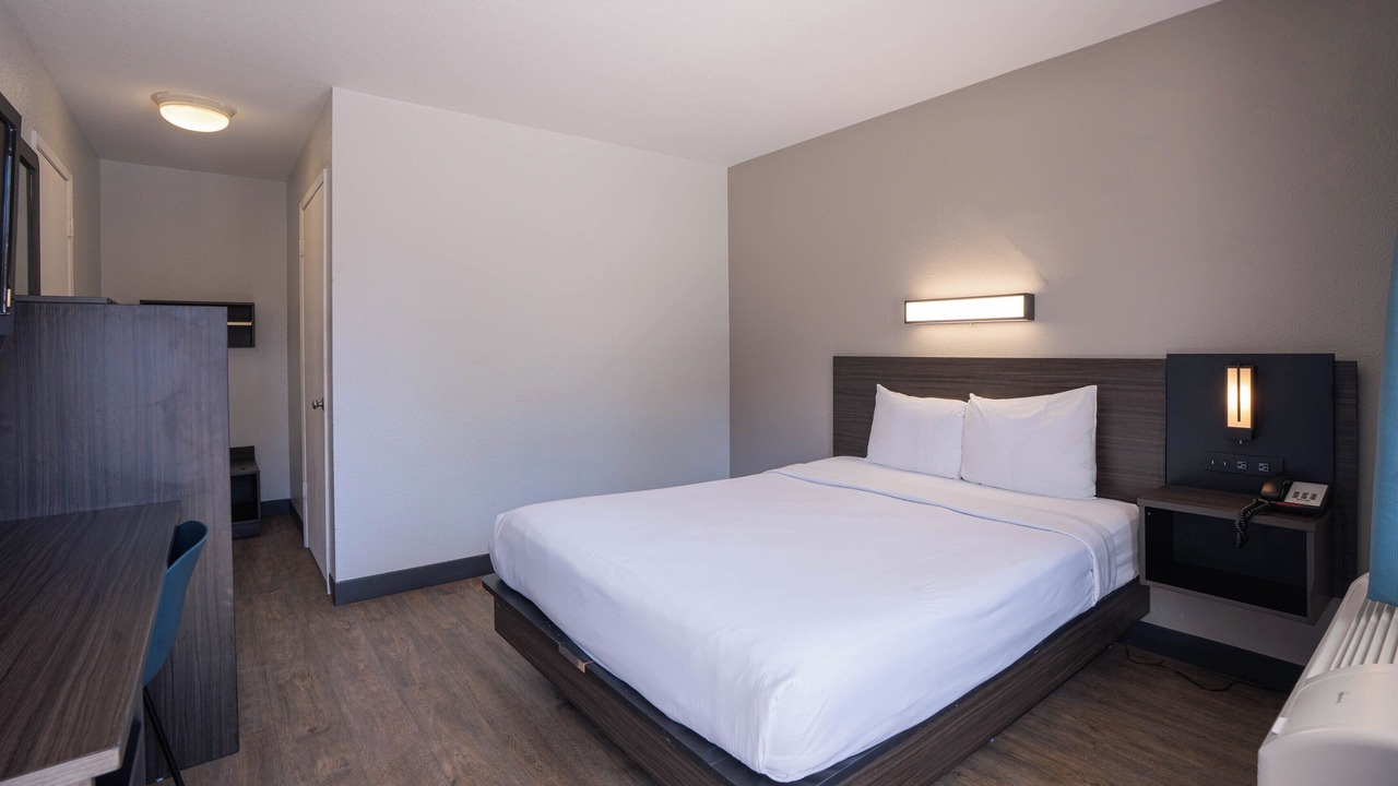 Photo of Bedroom in Rochester