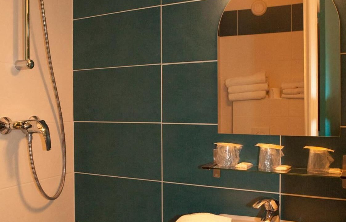 Photo of Bathroom in Batignolles