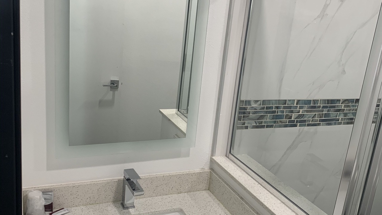 Photo of Bathroom in Harbor