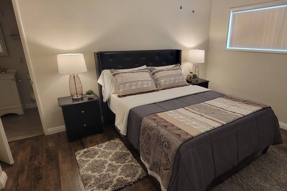 Photo of Bedroom in Northridge