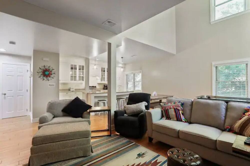 Photo of Livingroom in Mercersburg