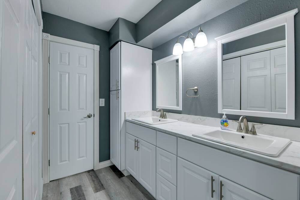 Photo of Bathroom in Highlands - Perkins