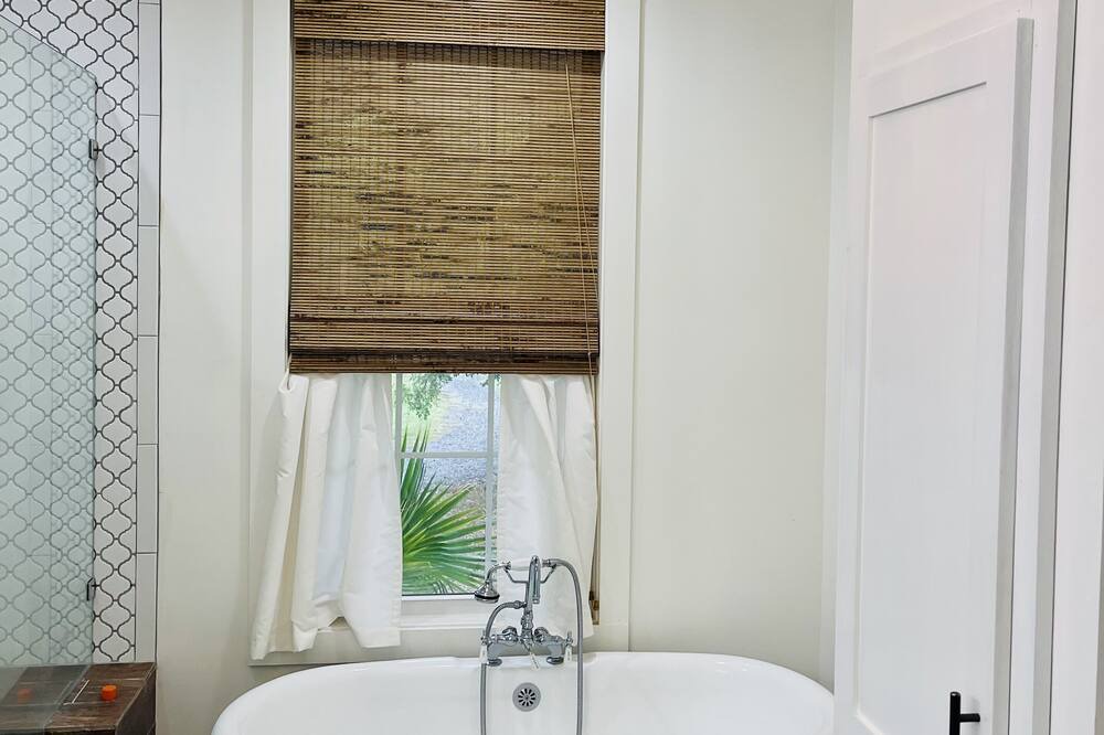 Photo of Bathroom in Milton