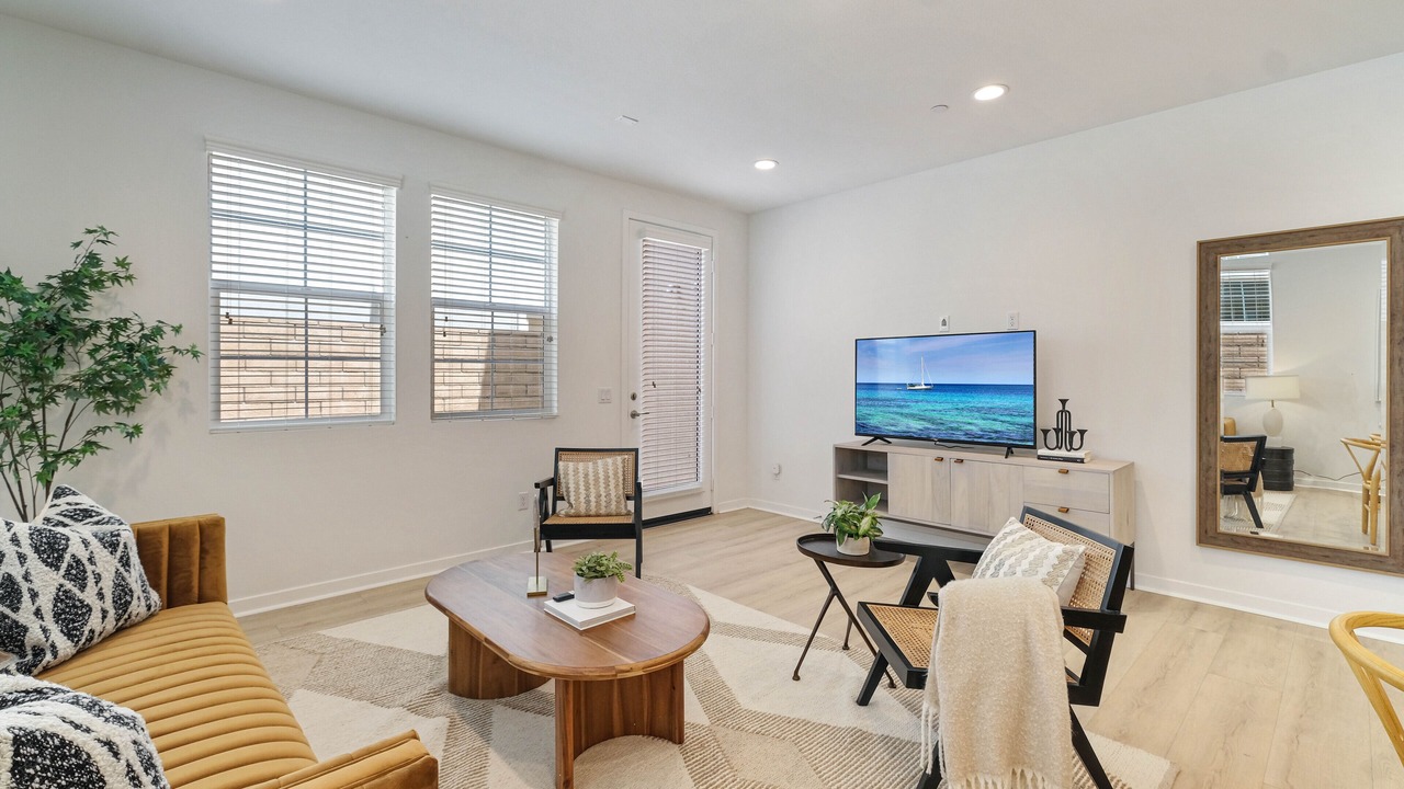 Photo of Livingroom in Mira Loma