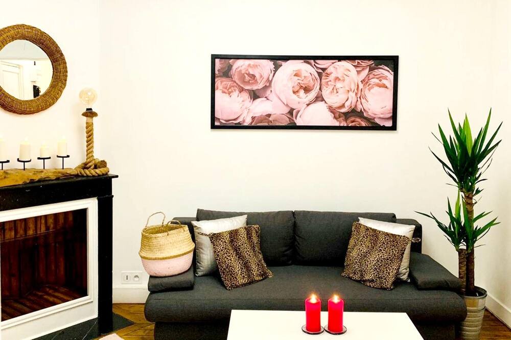 Photo of Livingroom in Le Blanc-Mesnil