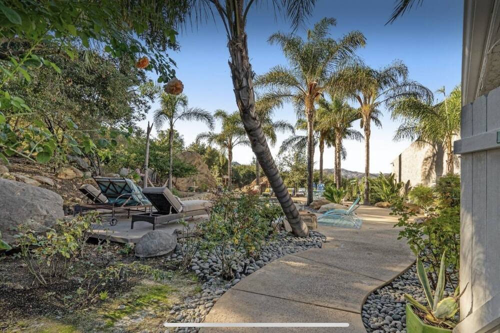 Photo of Outdoor in Calabasas
