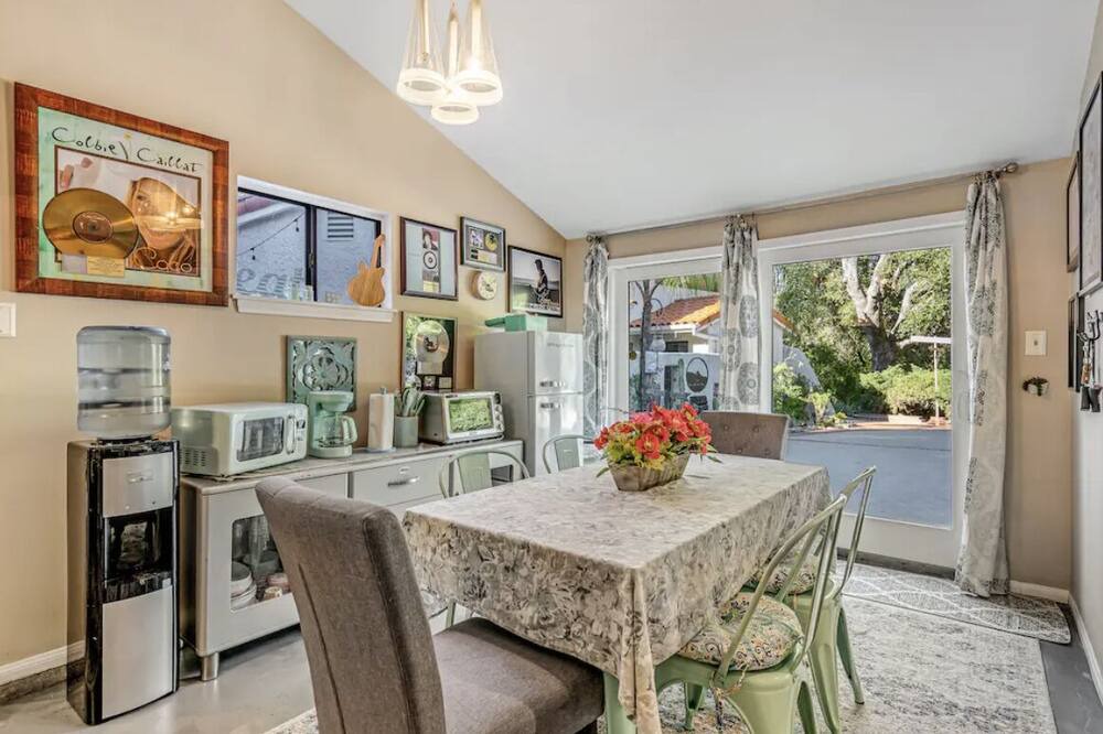 Photo of Kitchen in Calabasas