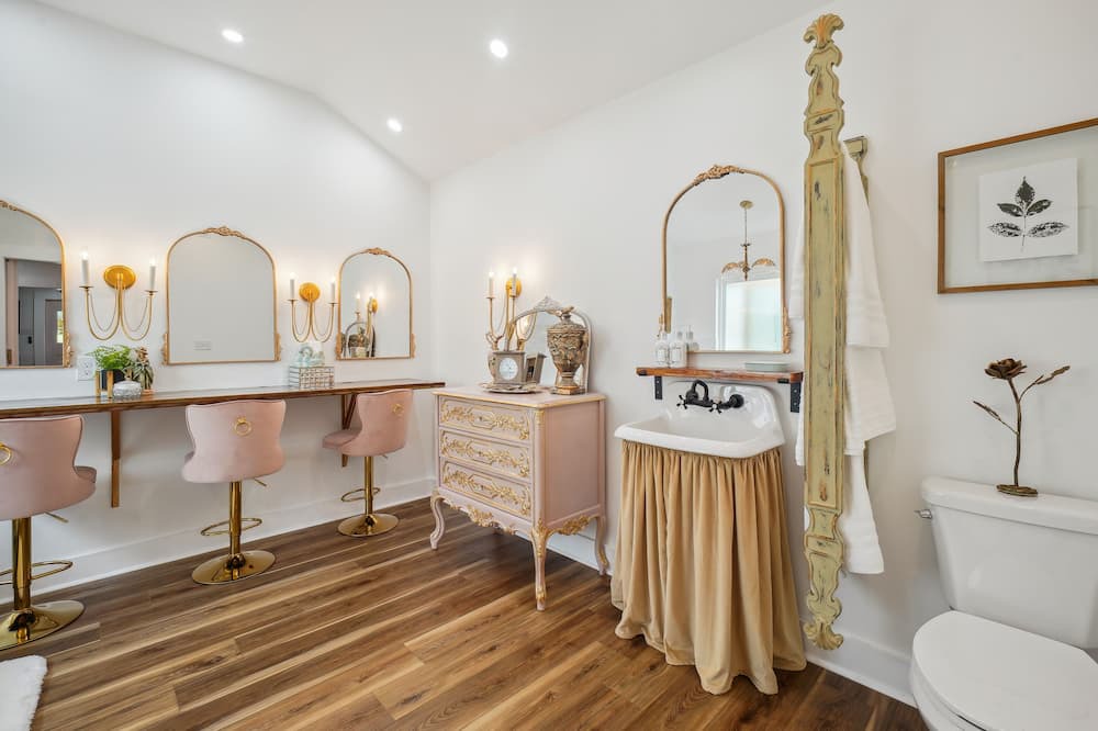 Photo of Bathroom in Kiln