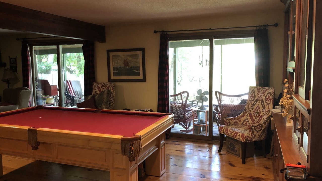 Photo of Bedroom in Shorewood