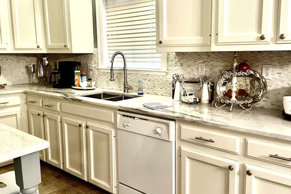 Photo of Kitchen in Geismar