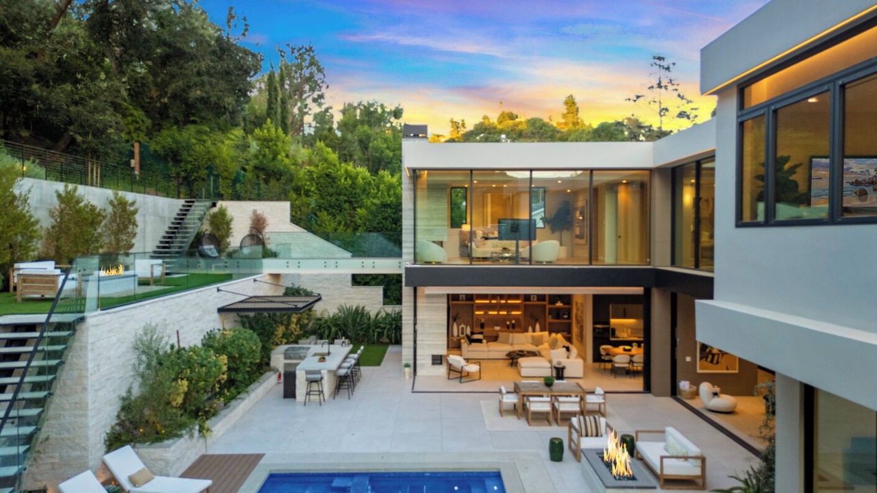 Photo of Outdoor in Beverly Hills