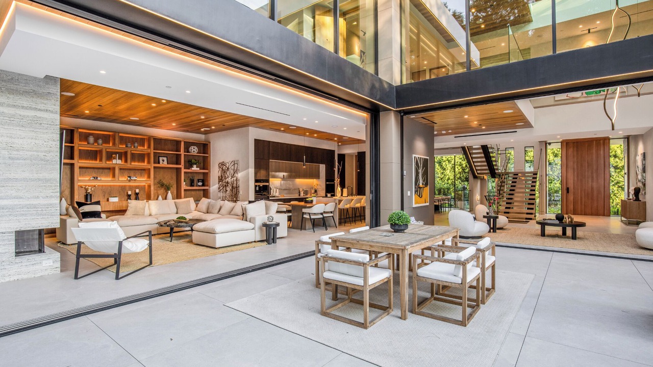 Photo of Outdoor in Beverly Hills