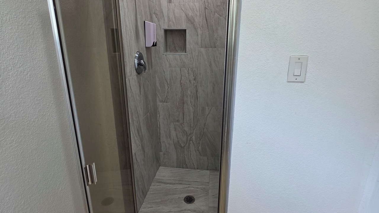 Photo of Bathroom in Mid-Wilshire