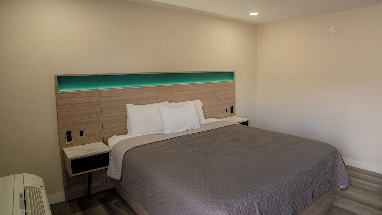 Photo of Bedroom in North Hollywood