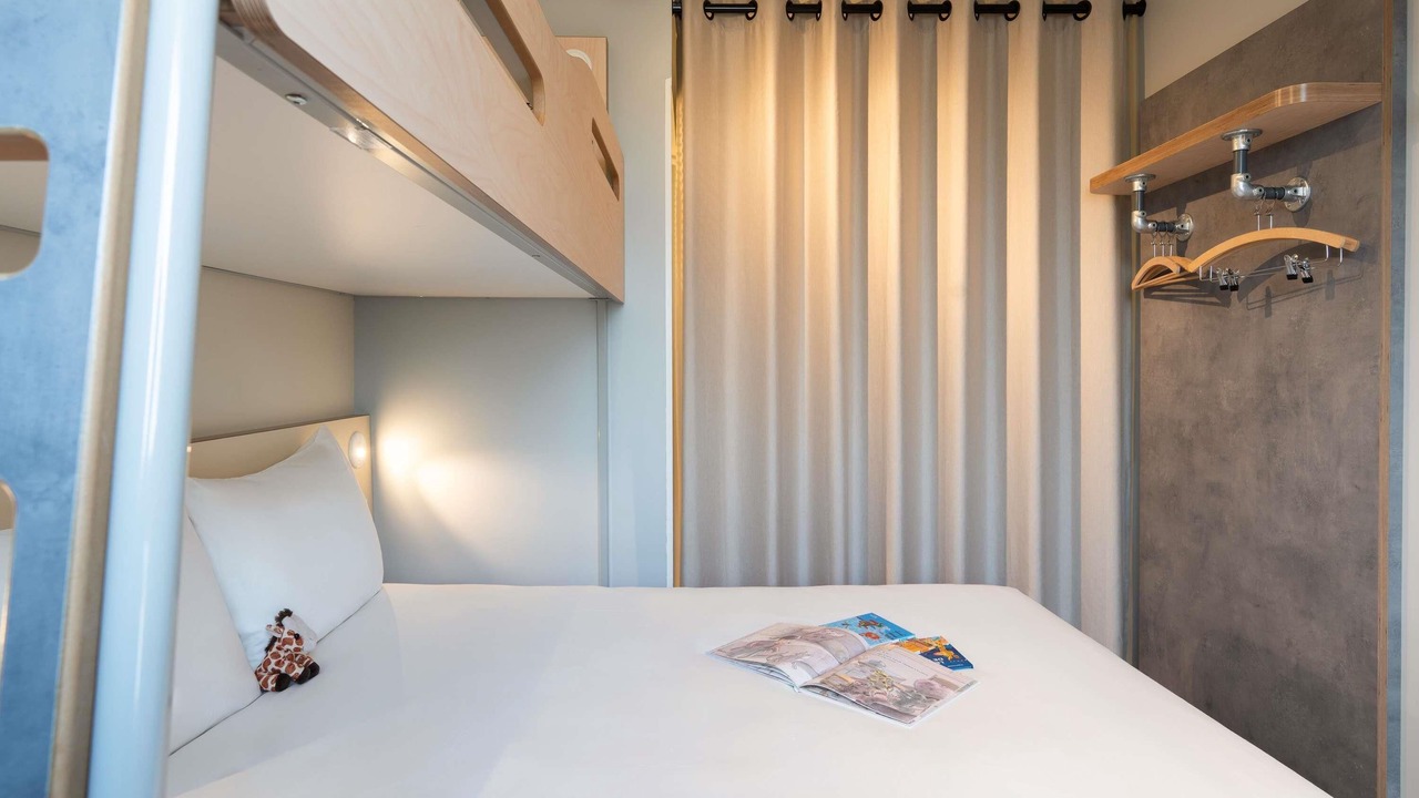 Photo of Bedroom in Issy-les-Moulineaux