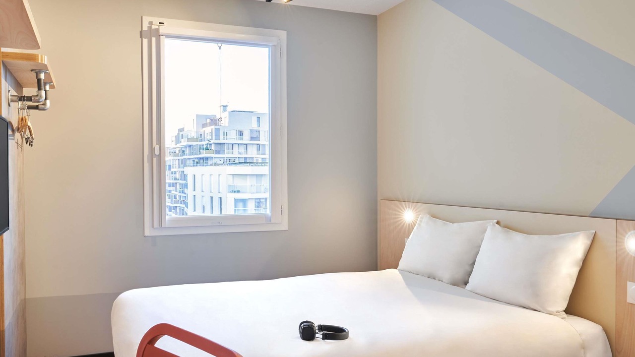 Photo of Bedroom in Issy-les-Moulineaux