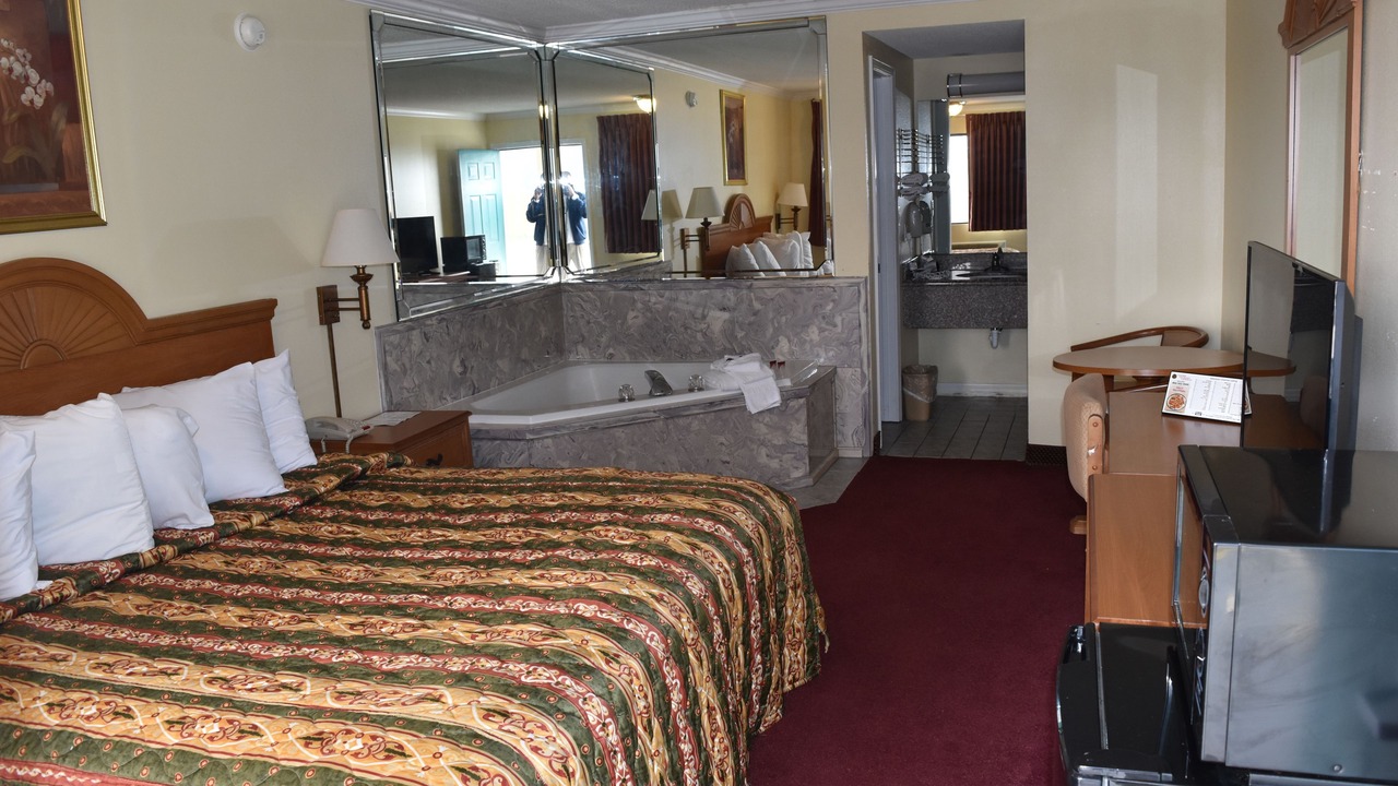 Photo of Bedroom in Biloxi