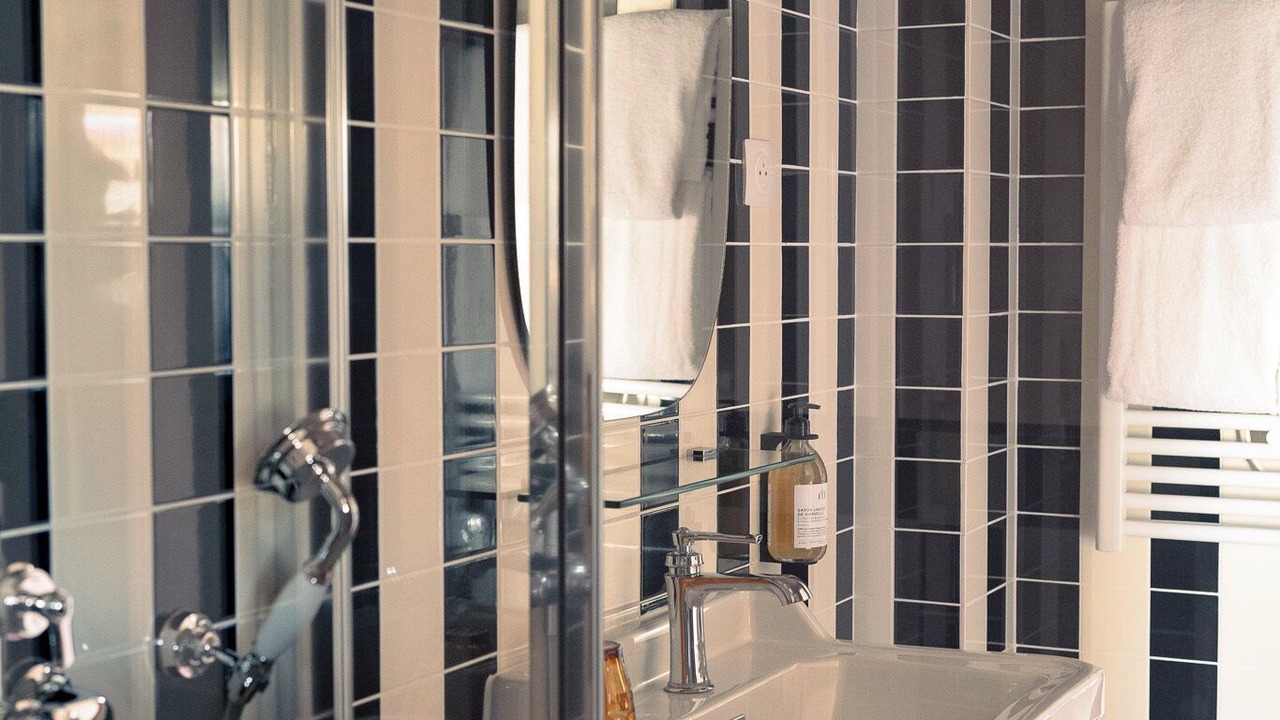 Photo of Bathroom in Batignolles