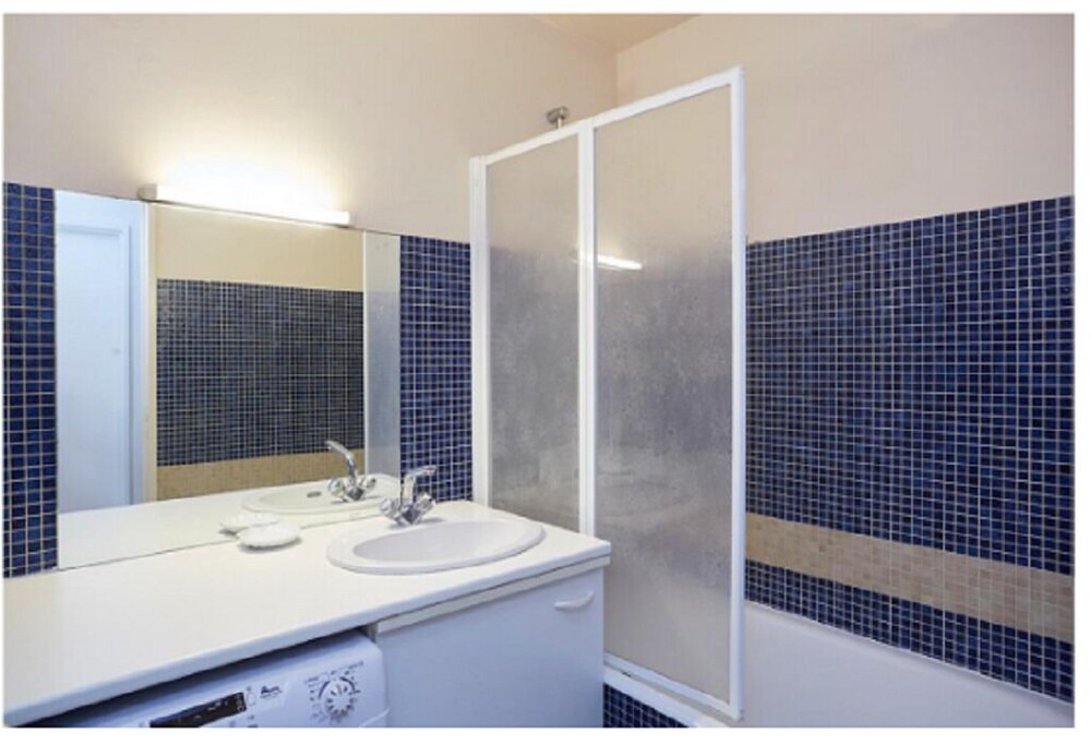 Photo of Bathroom in Batignolles