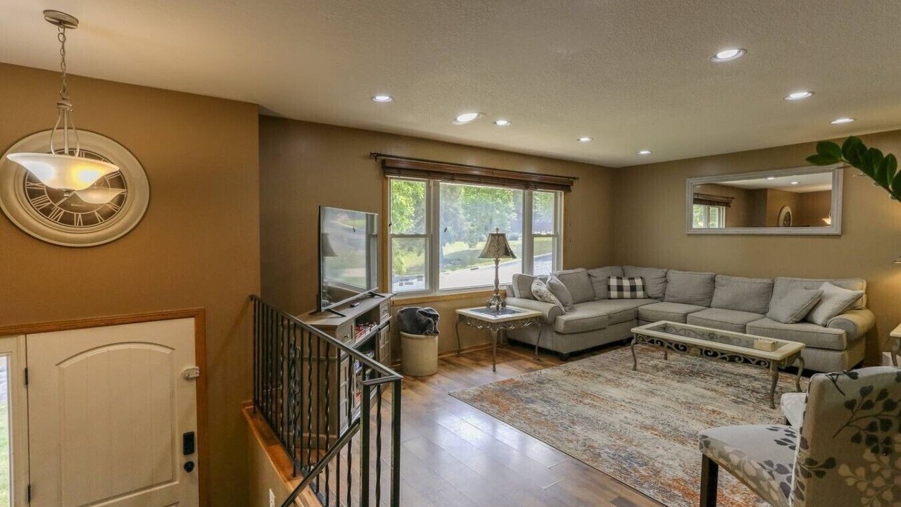 Photo of Livingroom in Eagan