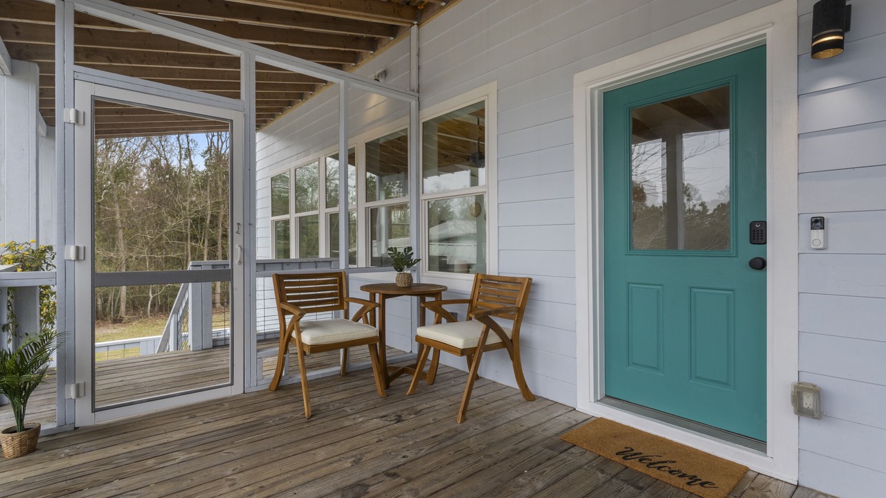 Photo of Patio Balcony in Waveland