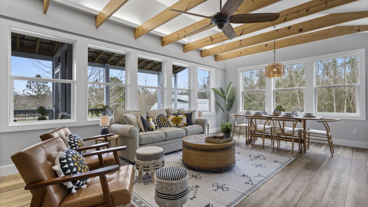 Photo of Livingroom in Waveland