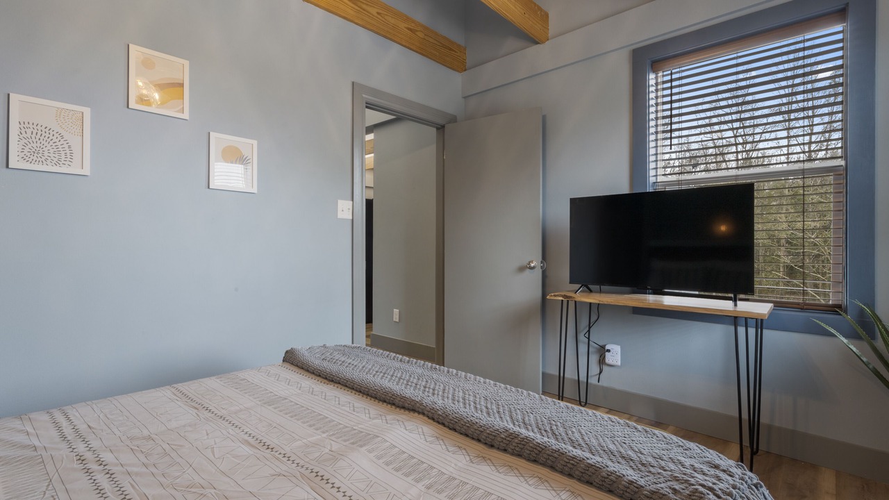 Photo of Bedroom in Waveland