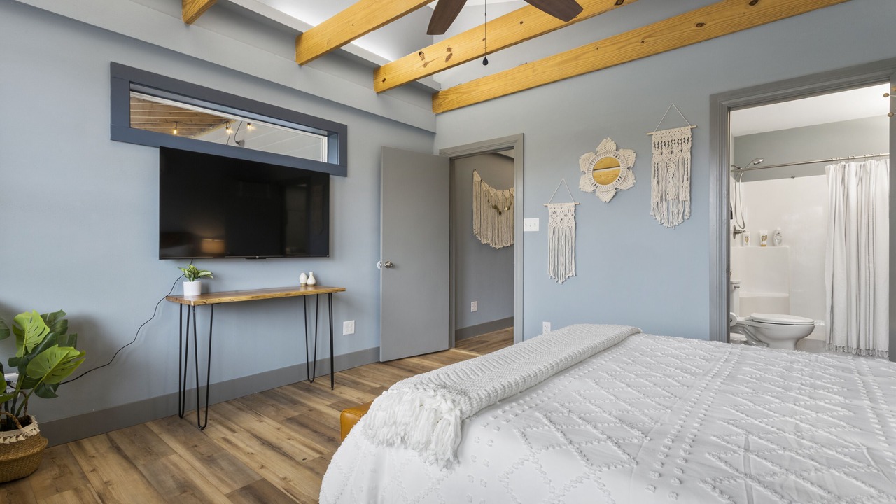 Photo of Bedroom in Waveland