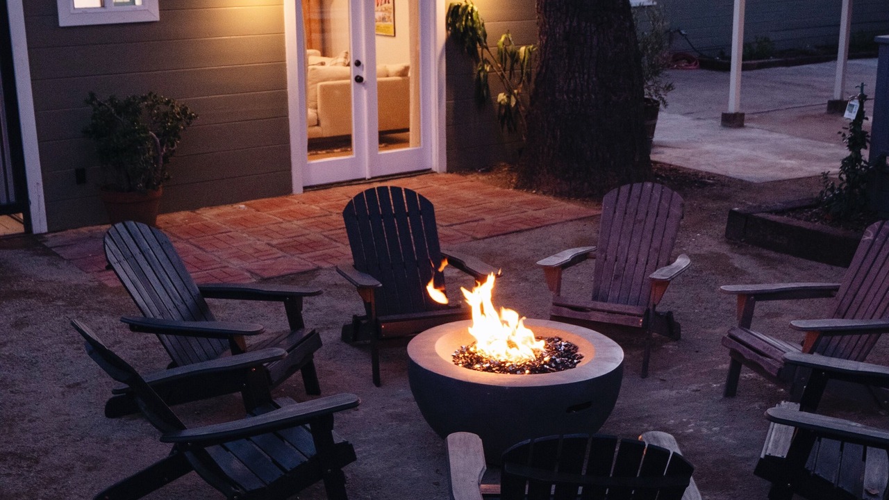 Photo of Patio Balcony in Meiners Oaks
